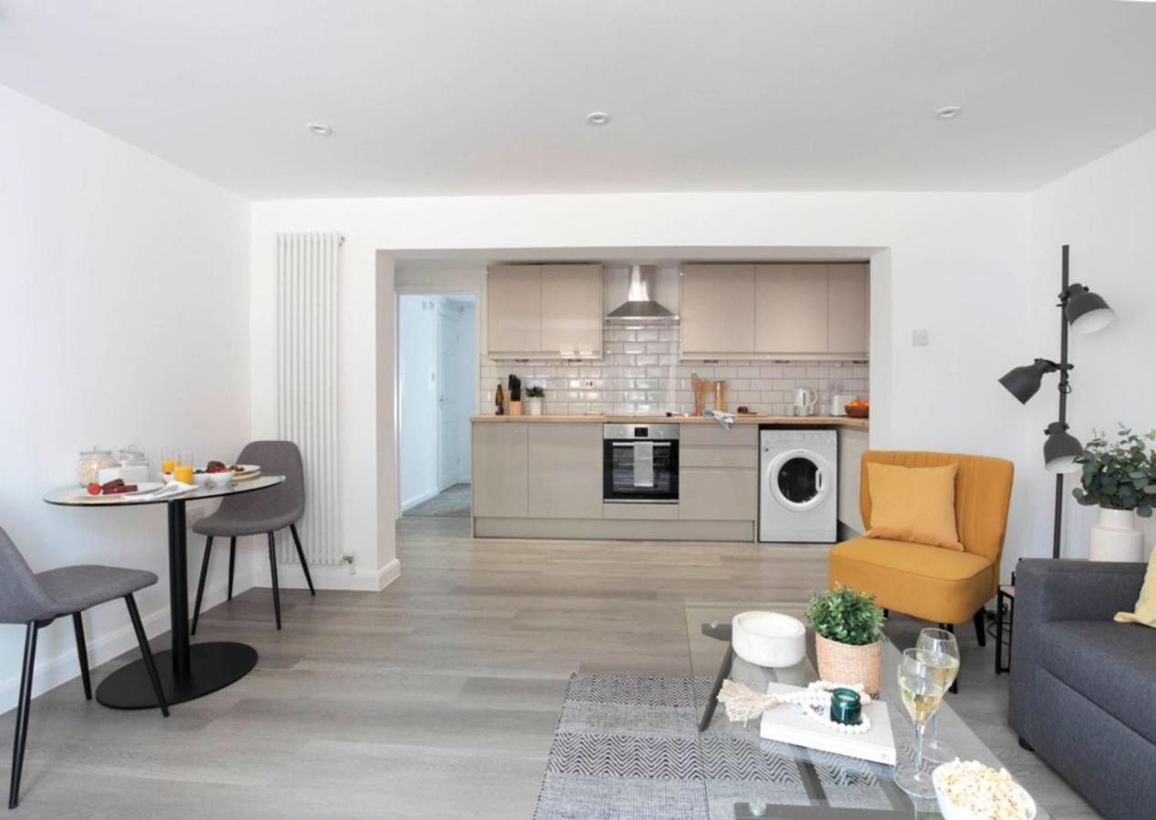 The White House Flat By Select Sa Apartman Reading Kültér fotó